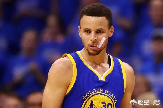 前NBA状元德安吉洛·拉塞尔签约上海男篮，将征战新赛季CBA